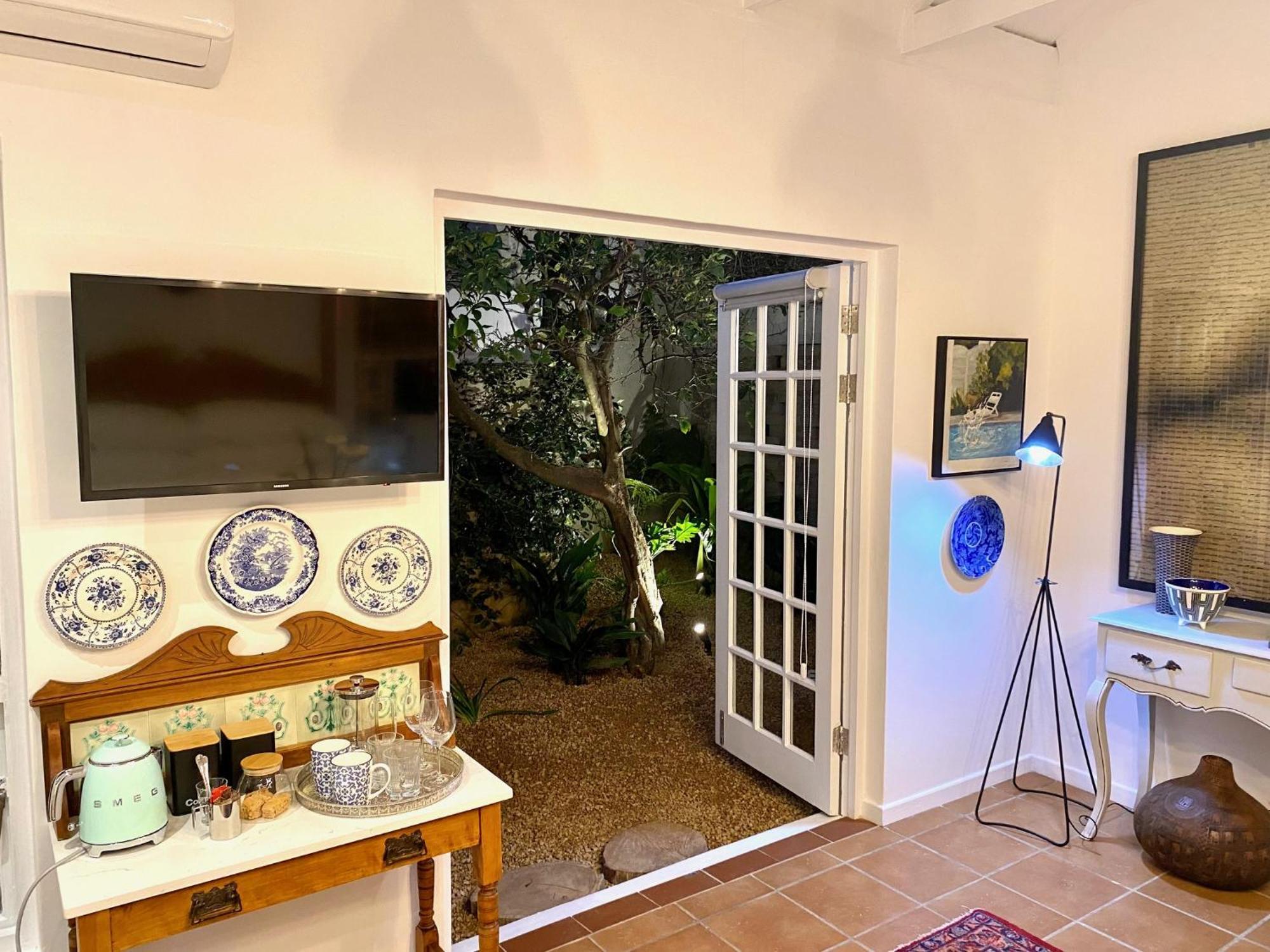 1 Royal Street Guesthouse 리비크 카스틸 외부 사진