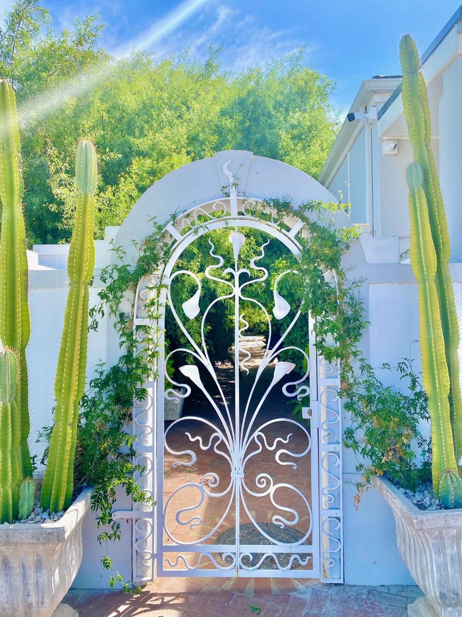 1 Royal Street Guesthouse 리비크 카스틸 외부 사진